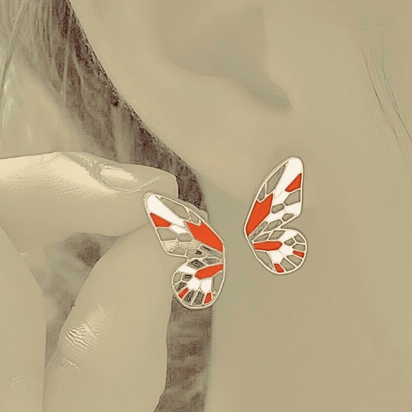 Stained Glass Butterfly Orange Mosaic Half Wing Cut-out Segment Broken Pane Stud - Picture 5 of 5